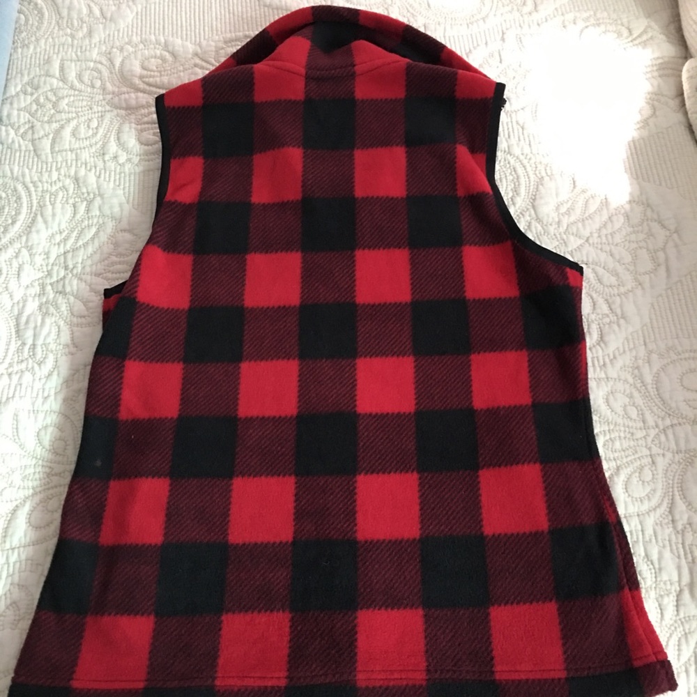 CHAPS Red Plaid Fleece Vest - Picture 2 of 6